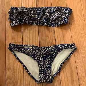 American Eagle Outfitters Bikini Set with Ruffle Detail